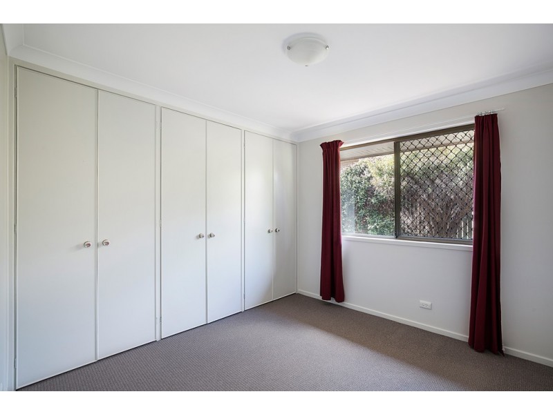 27 Lotus Crescent, Centenary Heights QLD 4350