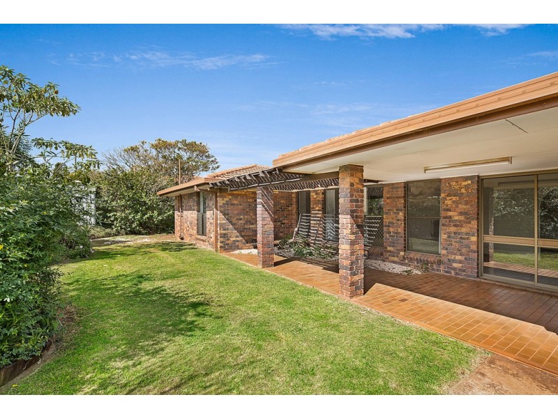 27 Lotus Crescent, Centenary Heights QLD 4350