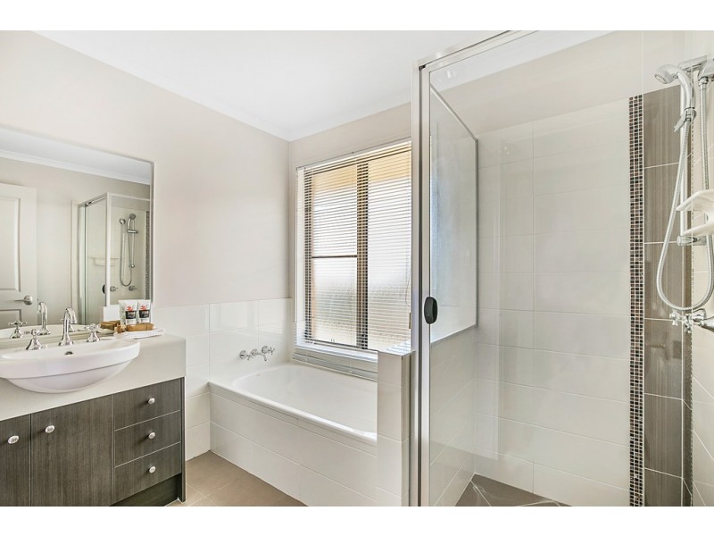 32 Whitman Street, Westbrook QLD 4350
