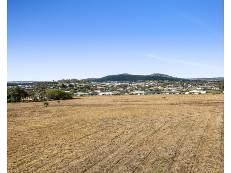 75 Crockers Road, Westbrook QLD 4350