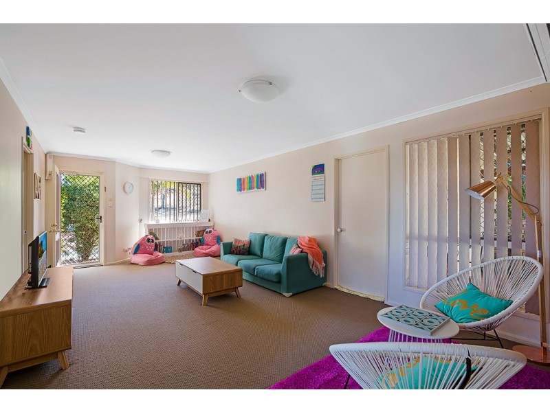 48 Catalina Drive, Wilsonton QLD 4350