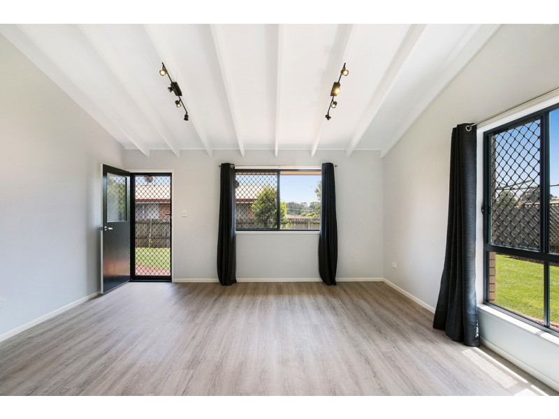 Unit 2/8 Claret Street, Wilsonton Heights QLD 4350