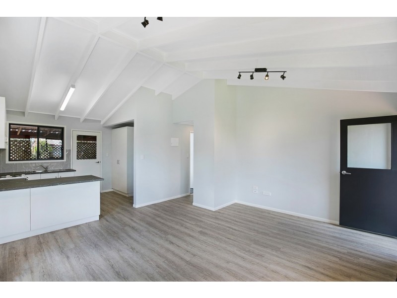 Unit 2/8 Claret Street, Wilsonton Heights QLD 4350