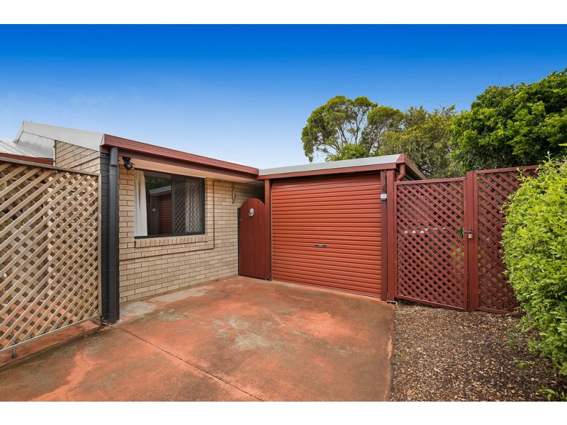 Unit 2/8 Claret Street, Wilsonton Heights QLD 4350