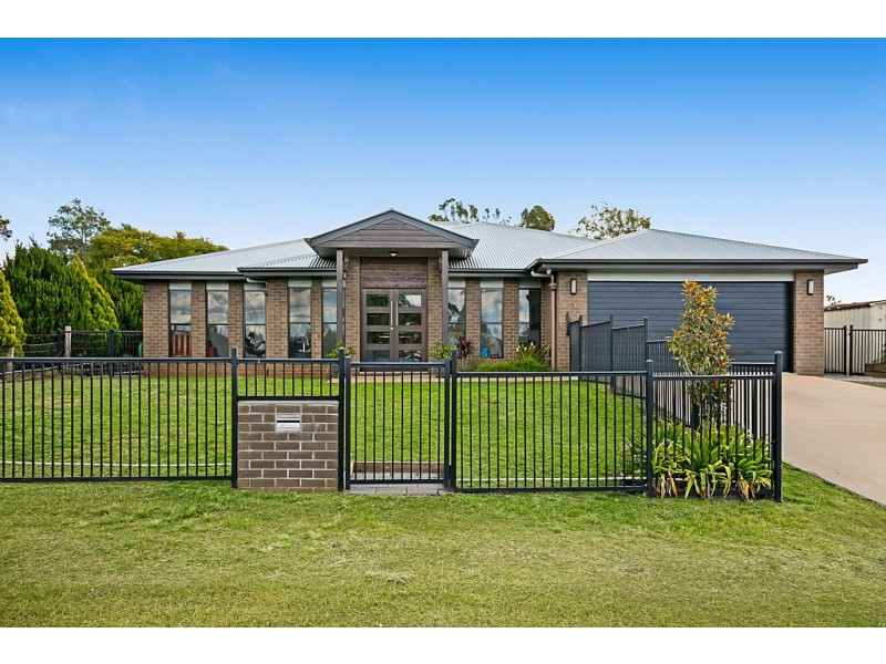 11 Kurrajong Court, Meringandan West QLD 4352