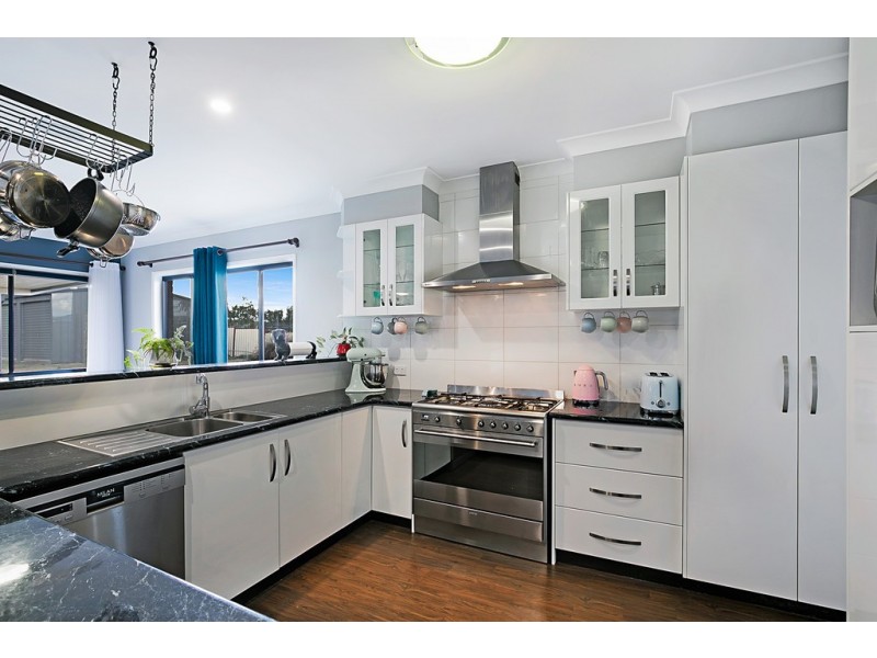11 Kurrajong Court, Meringandan West QLD 4352