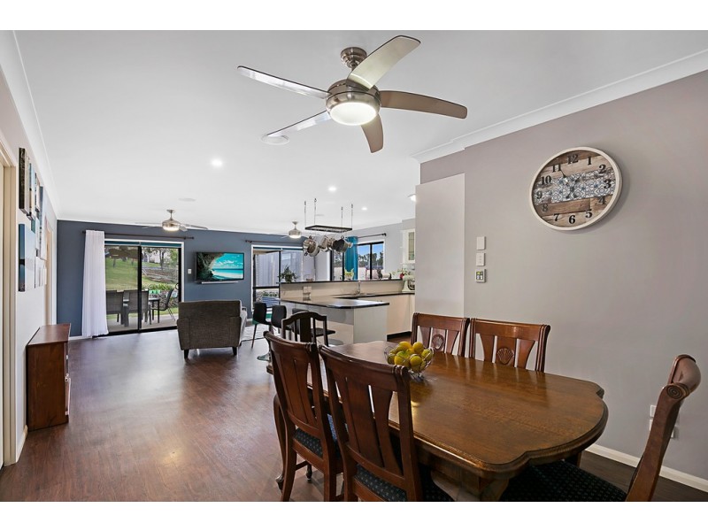 11 Kurrajong Court, Meringandan West QLD 4352