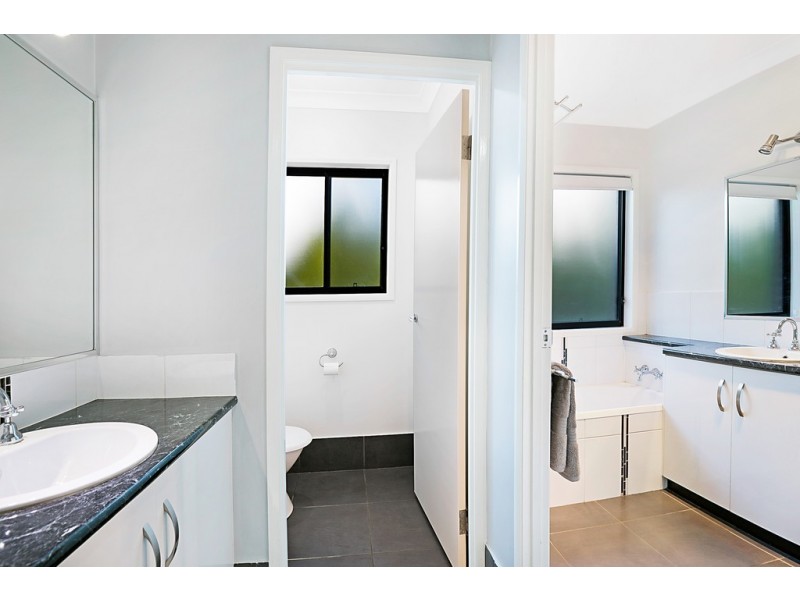11 Kurrajong Court, Meringandan West QLD 4352