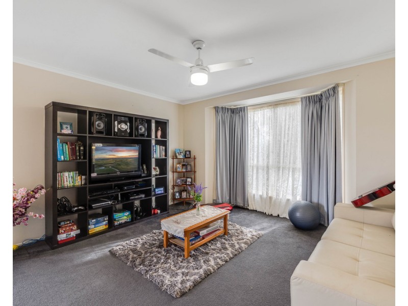 56 Catalina Drive, Wilsonton QLD 4350