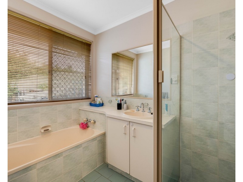 56 Catalina Drive, Wilsonton QLD 4350