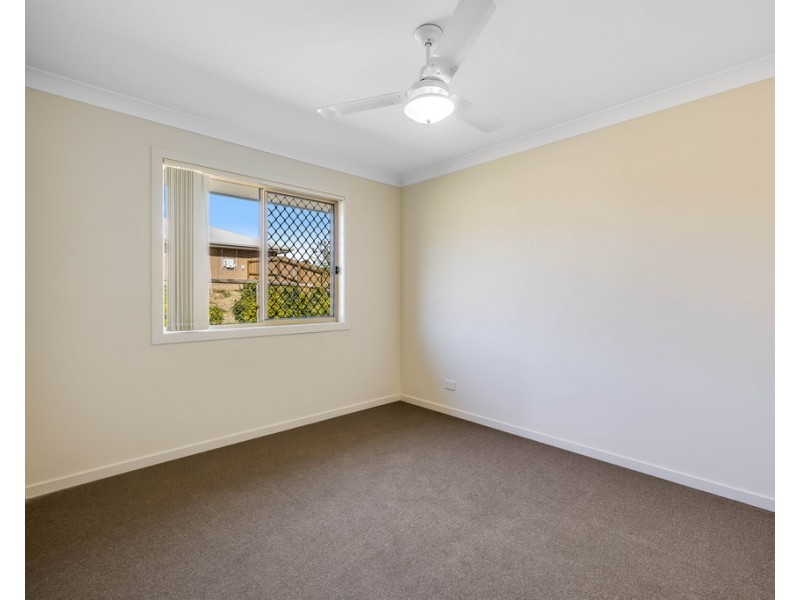 10 Monarch Street, Meringandan West QLD 4352