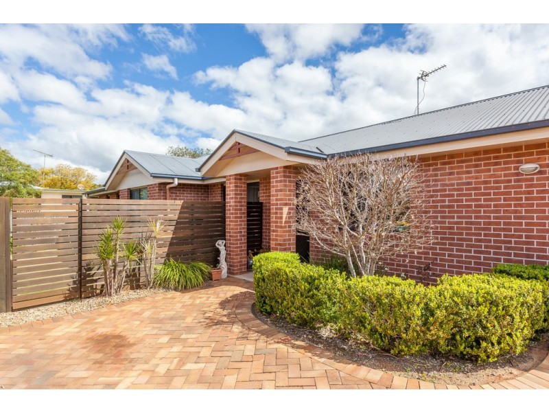 Units 1-4/3A Burton Street, Harristown QLD 4350