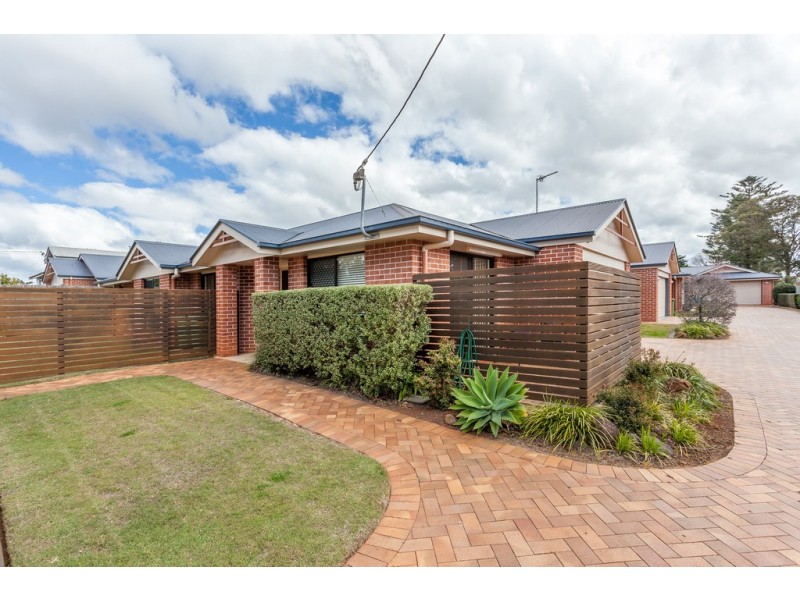 Units 1-4/3A Burton Street, Harristown QLD 4350