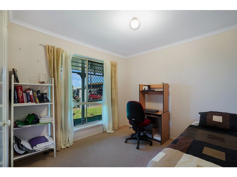 8 Spencer Street, Harristown QLD 4350