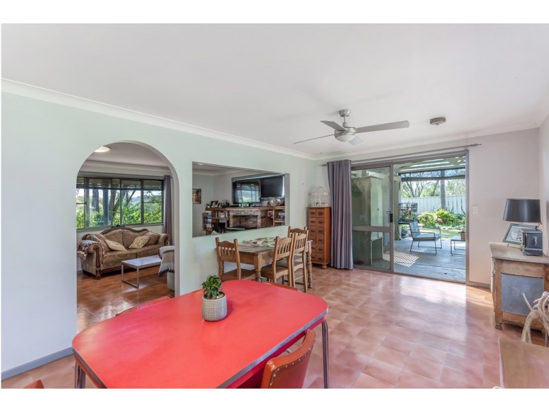 6 Ramsey Street, Glenvale QLD 4350