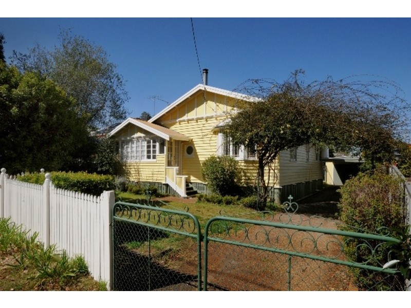 62 Campbell Street, East Toowoomba QLD 4350