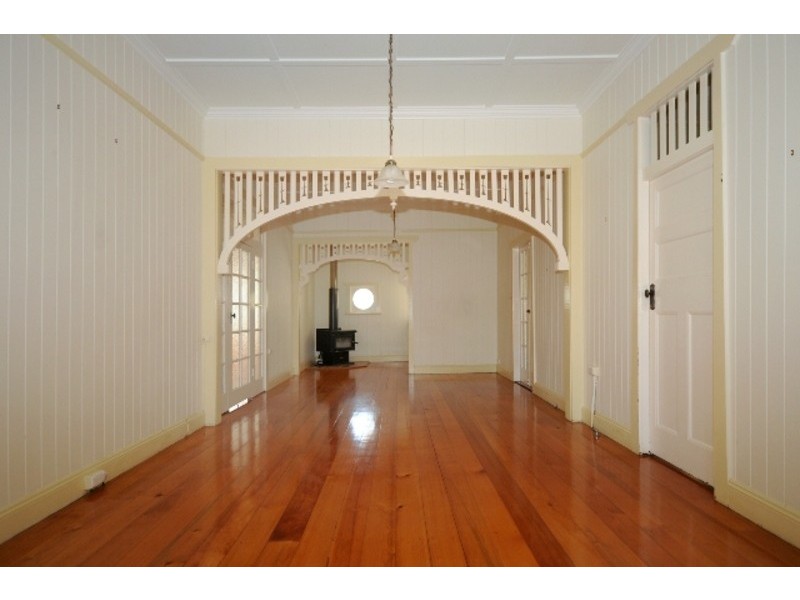 62 Campbell Street, East Toowoomba QLD 4350