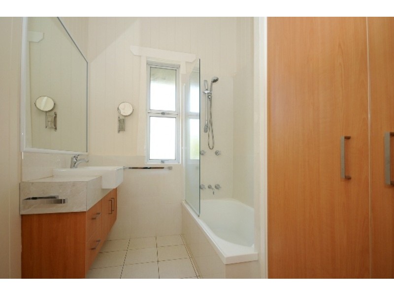 62 Campbell Street, East Toowoomba QLD 4350