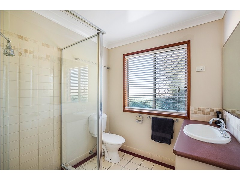 7 Tess Close, Middle Ridge QLD 4350