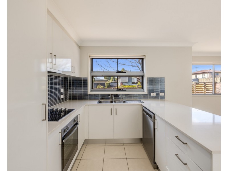 Unit 1/97 Holberton Street, Newtown QLD 4350