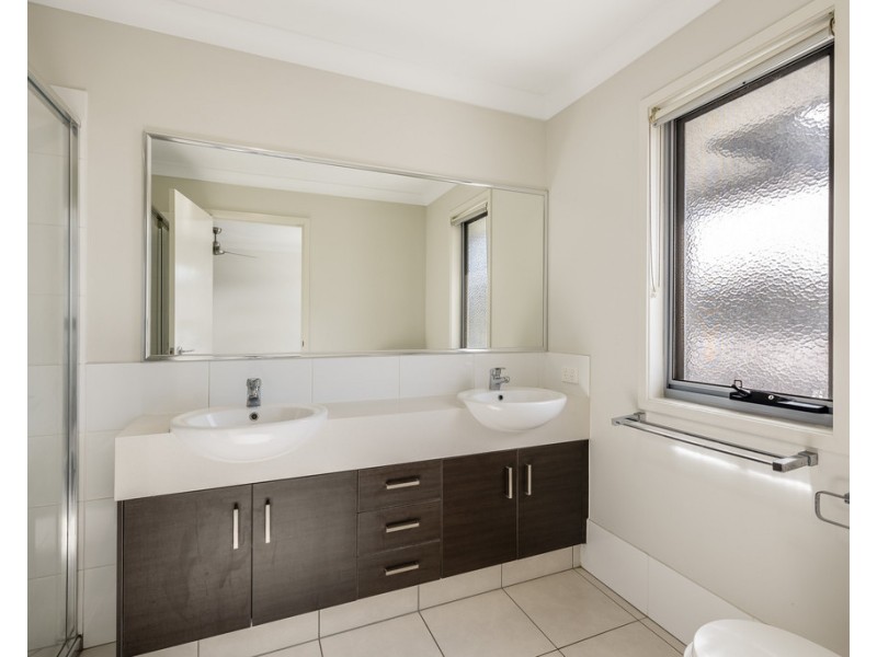 Unit 1/97 Holberton Street, Newtown QLD 4350