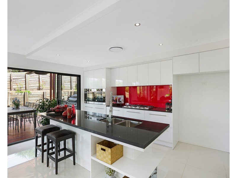 28 Piccadilly Court, Mount Lofty QLD 4350
