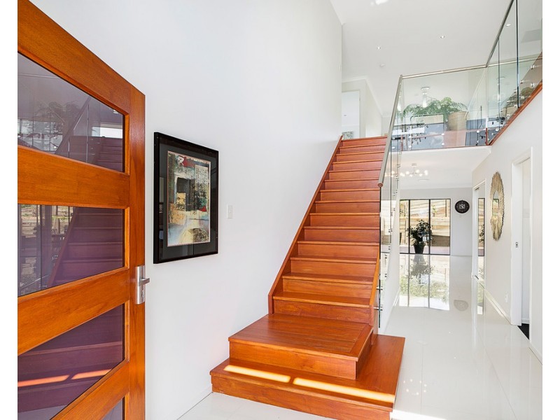 28 Piccadilly Court, Mount Lofty QLD 4350