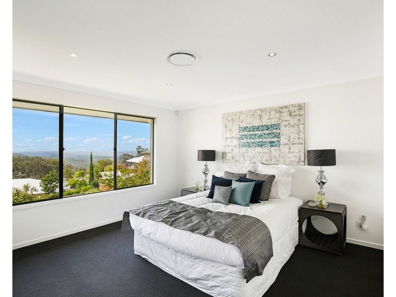 28 Piccadilly Court, Mount Lofty QLD 4350