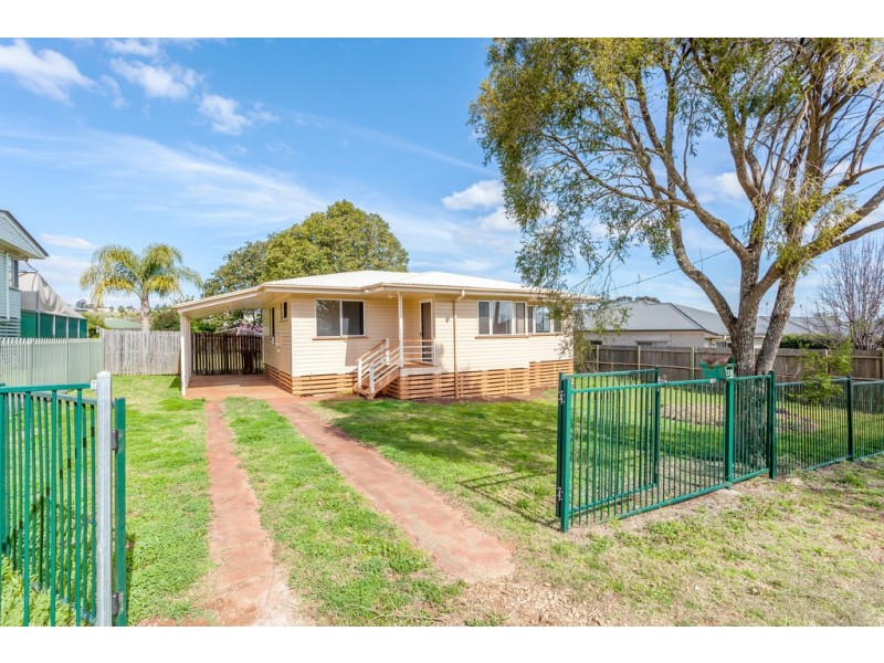 28 Gipps Street, Drayton QLD 4350