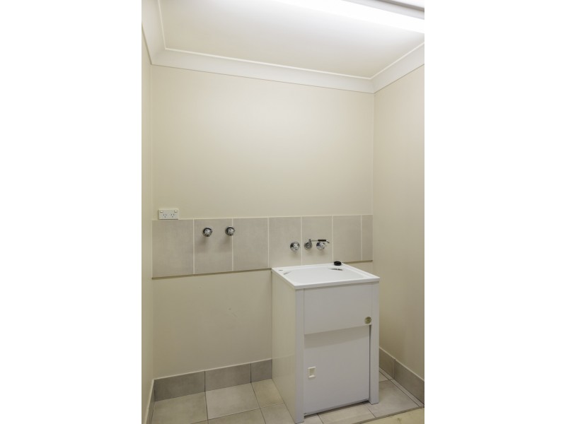 5/11 Gladstone Street, Newtown QLD 4350