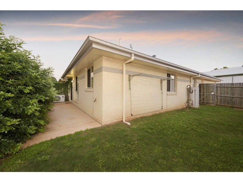 5/11 Gladstone Street, Newtown QLD 4350