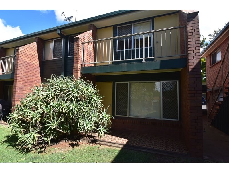 8/177a West Street, Newtown QLD 4350