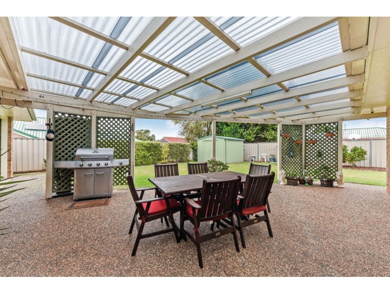 8 Donna Court, Kearneys Spring QLD 4350