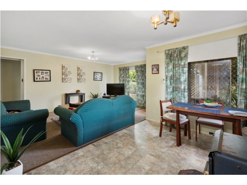 22 Jennifer Crescent, Darling Heights QLD 4350