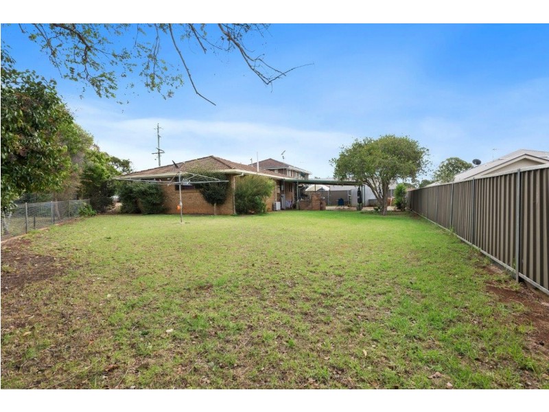 22 Jennifer Crescent, Darling Heights QLD 4350