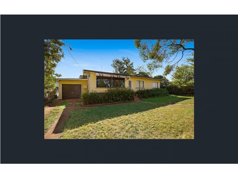 31 Devine Street, Harristown QLD 4350