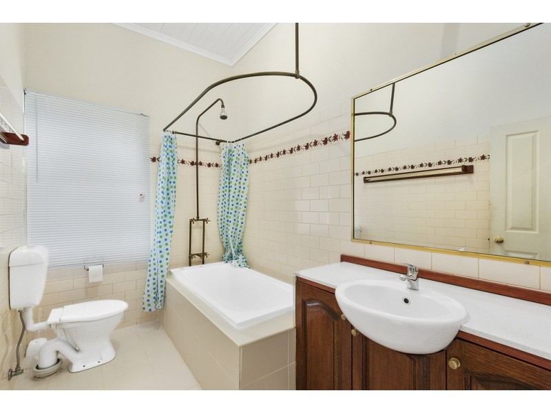 19 Ranfurly Street, Newtown QLD 4350