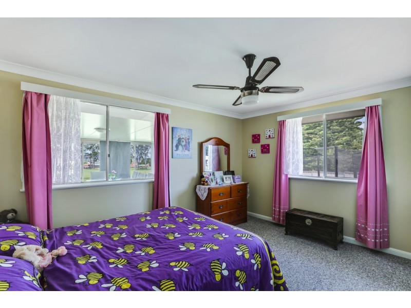 330 North Street, Wilsonton QLD 4350