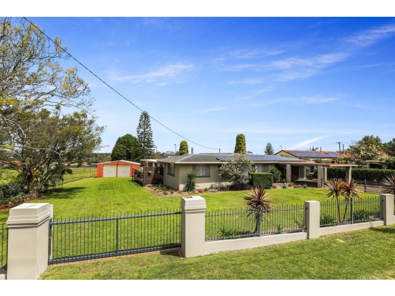 330 North Street, Wilsonton QLD 4350