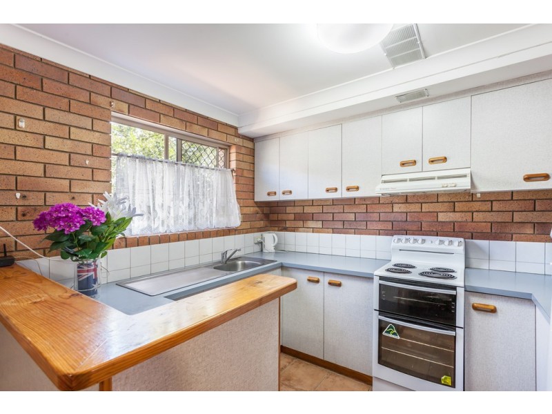 6 Cortess Street, Kearneys Spring QLD 4350