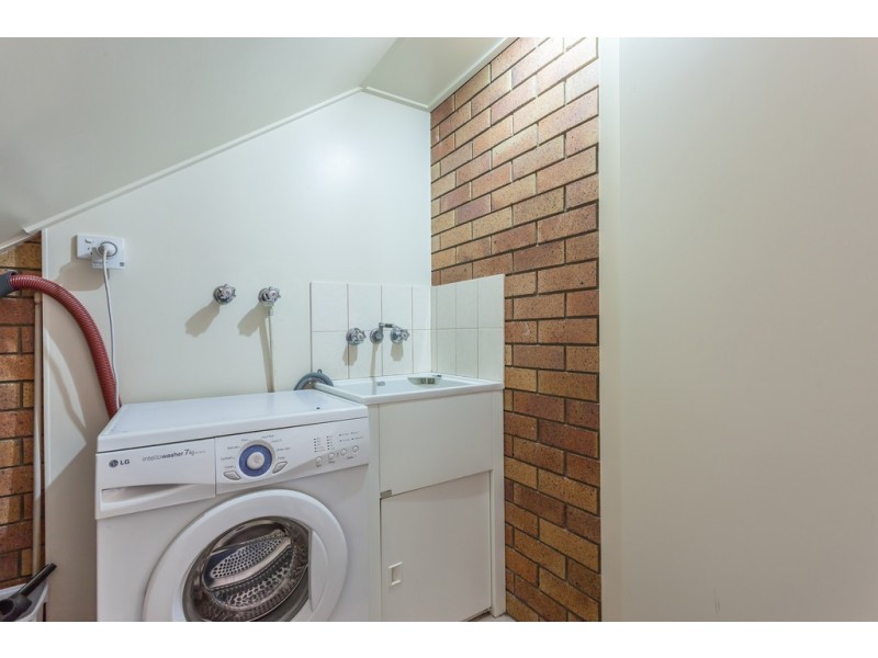 6 Cortess Street, Kearneys Spring QLD 4350