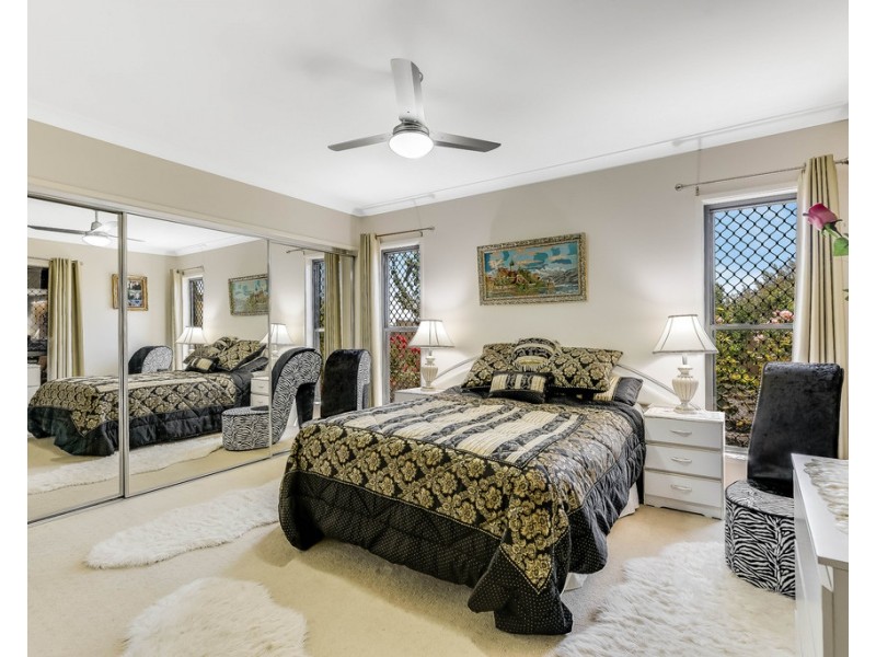 9 Woodville Court, Wyreema QLD 4352