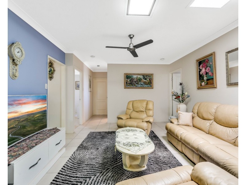 9 Woodville Court, Wyreema QLD 4352