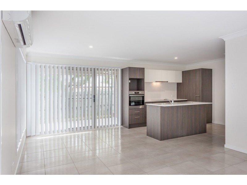 2/1a Weetwood Street, Newtown QLD 4350