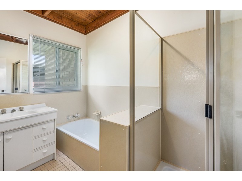 8 Harriet Street, Kingsthorpe QLD 4400