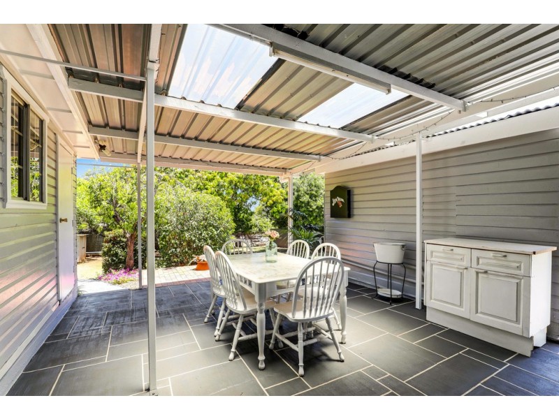 77D Ruthven Street, Harlaxton QLD 4350