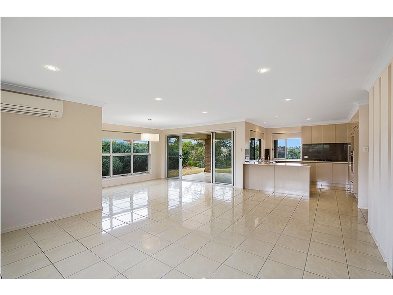 64 Skyline Drive, Blue Mountain Heights QLD 4350