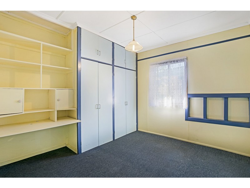 39 O’Quinn Street, Harristown QLD 4350