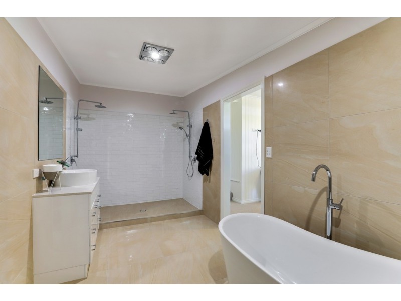 10 Argyle Street, East Toowoomba QLD 4350