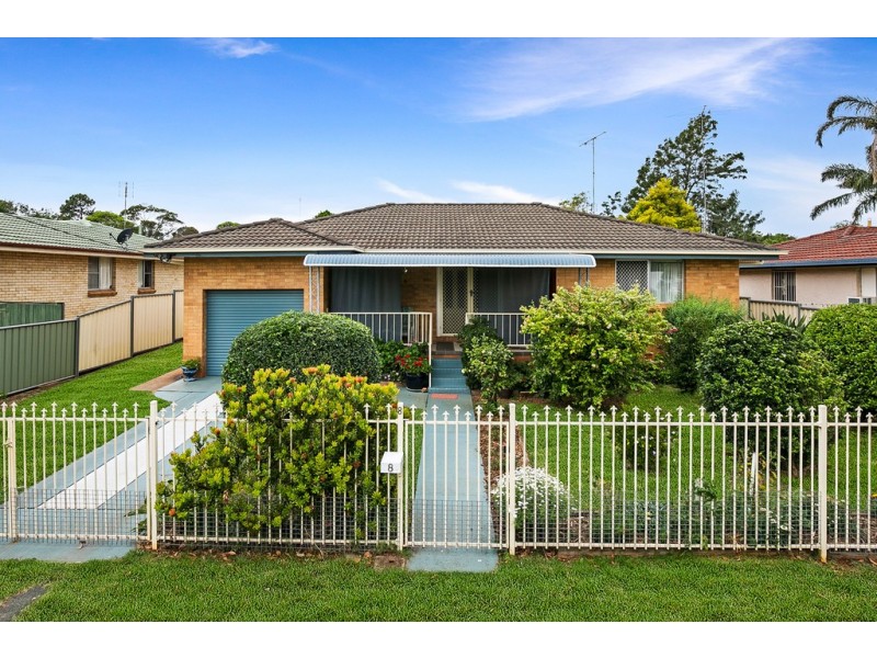 8 Camden Street, Harristown QLD 4350